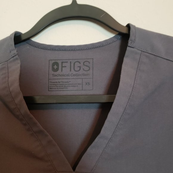 Figs Limited Edition Charcoal Grey Casma Three-Pocket Scrub Top XS - Picture 7 of 10